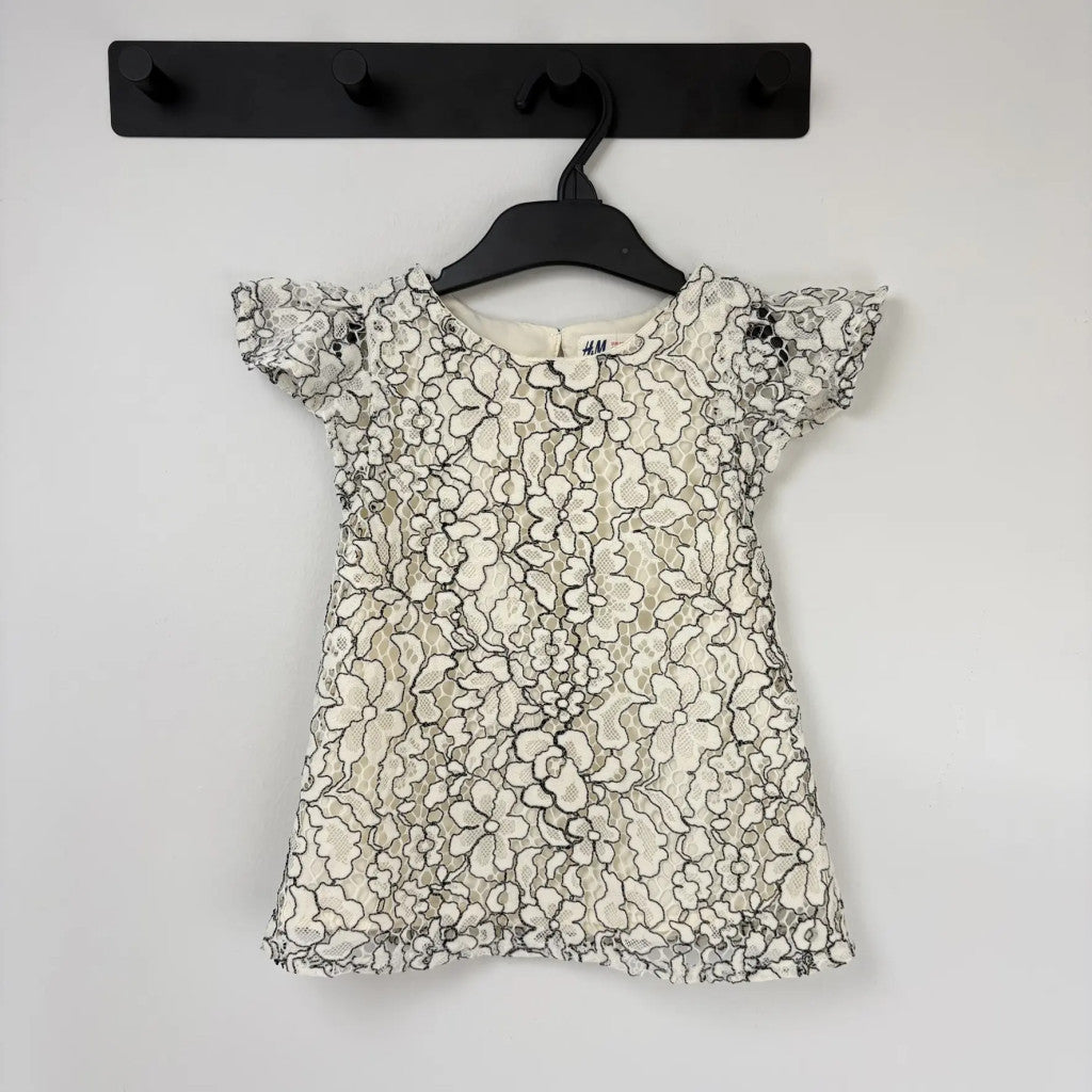 H&M virágos csipkemintás ruha 110