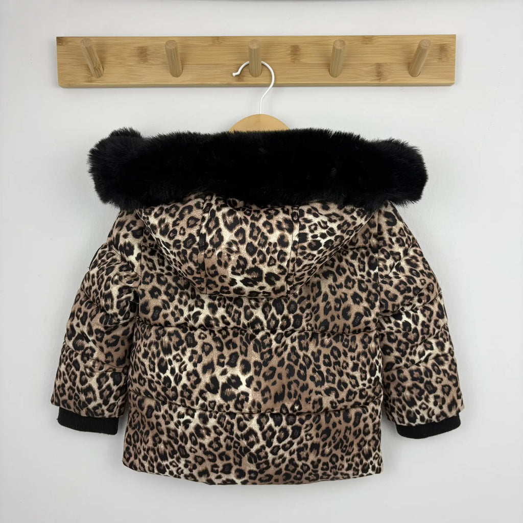 Leopárdmintás River Island kabát hátulról