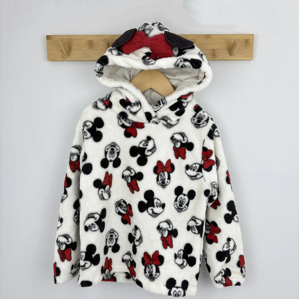 C&A fehér Minnie és Mickey mintás kapucnis pulóver