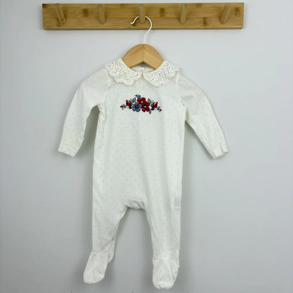 Mothercare pöttyös hímzett mintás rugdalózó 62