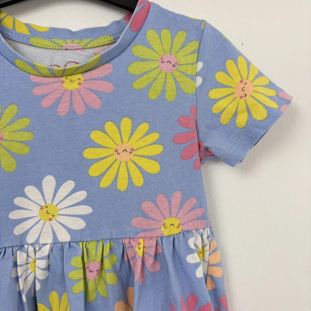Matalan kék virágos ruha 98