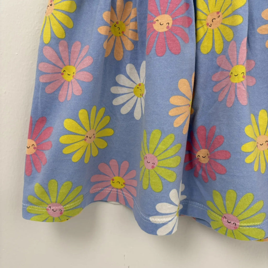 Matalan kék virágos ruha 98