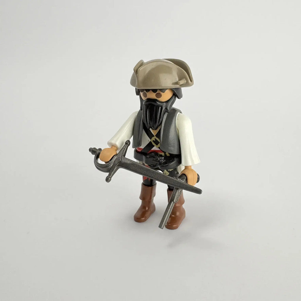 Playmobil kalóz figura karddal