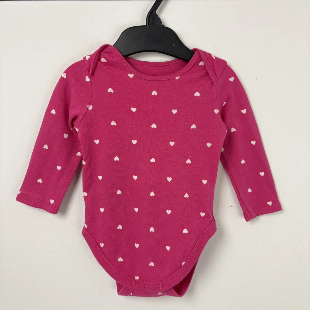 Baby Club rózsaszín szívecskés body 68