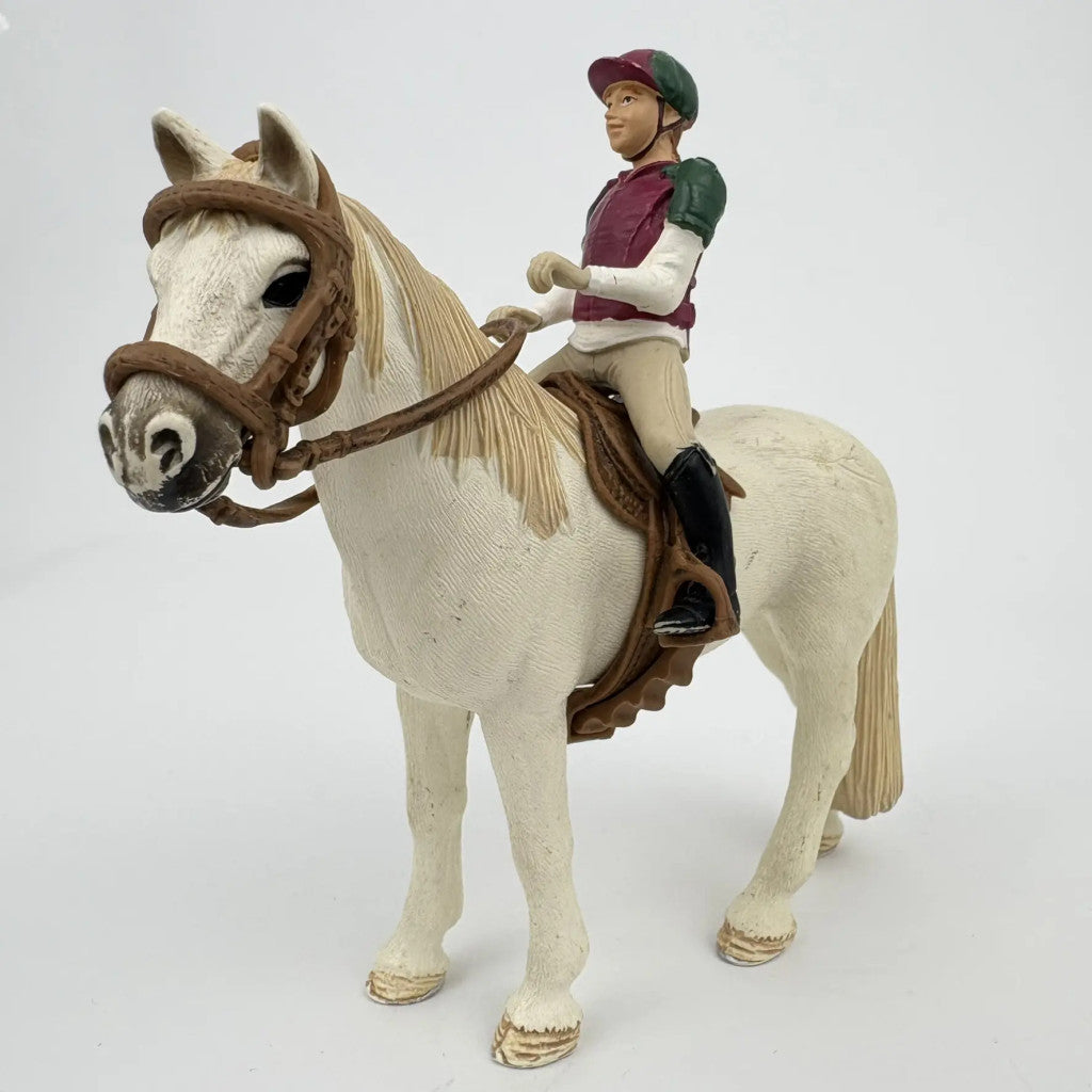 Schleich Horse Club: Szabadidős lovas lóval (2016)