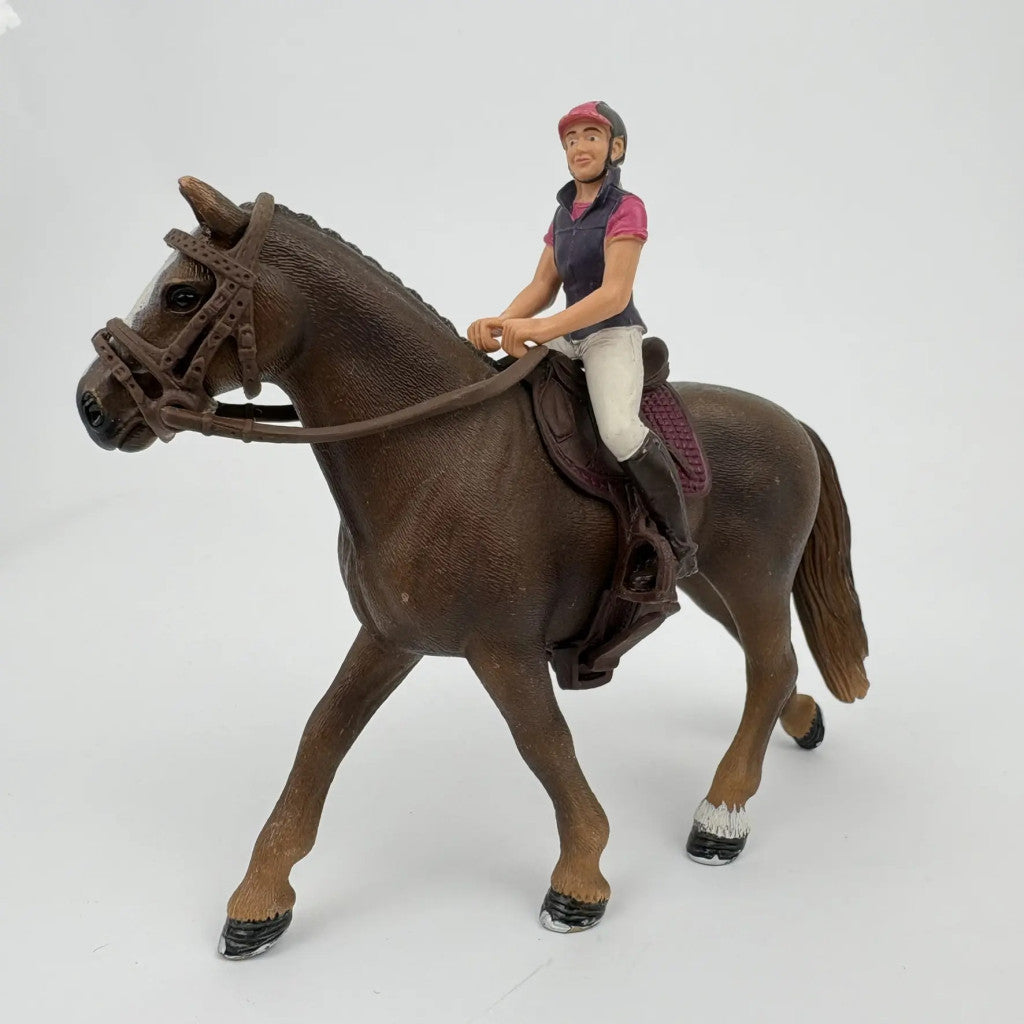 Schleich Horse Club: Szabadidős lovas figura (2012)