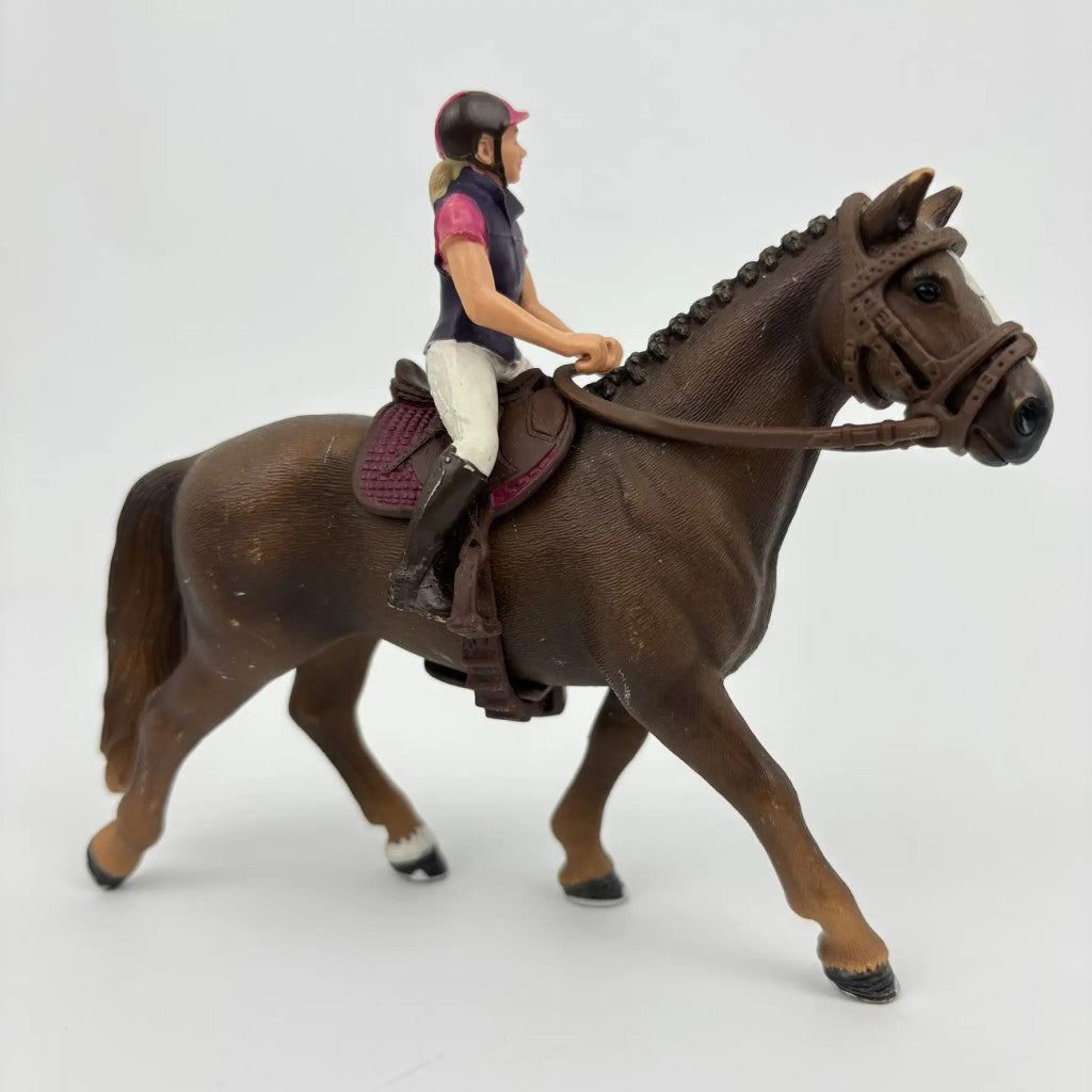 Schleich Horse Club: Szabadidős lovas figura (2012)