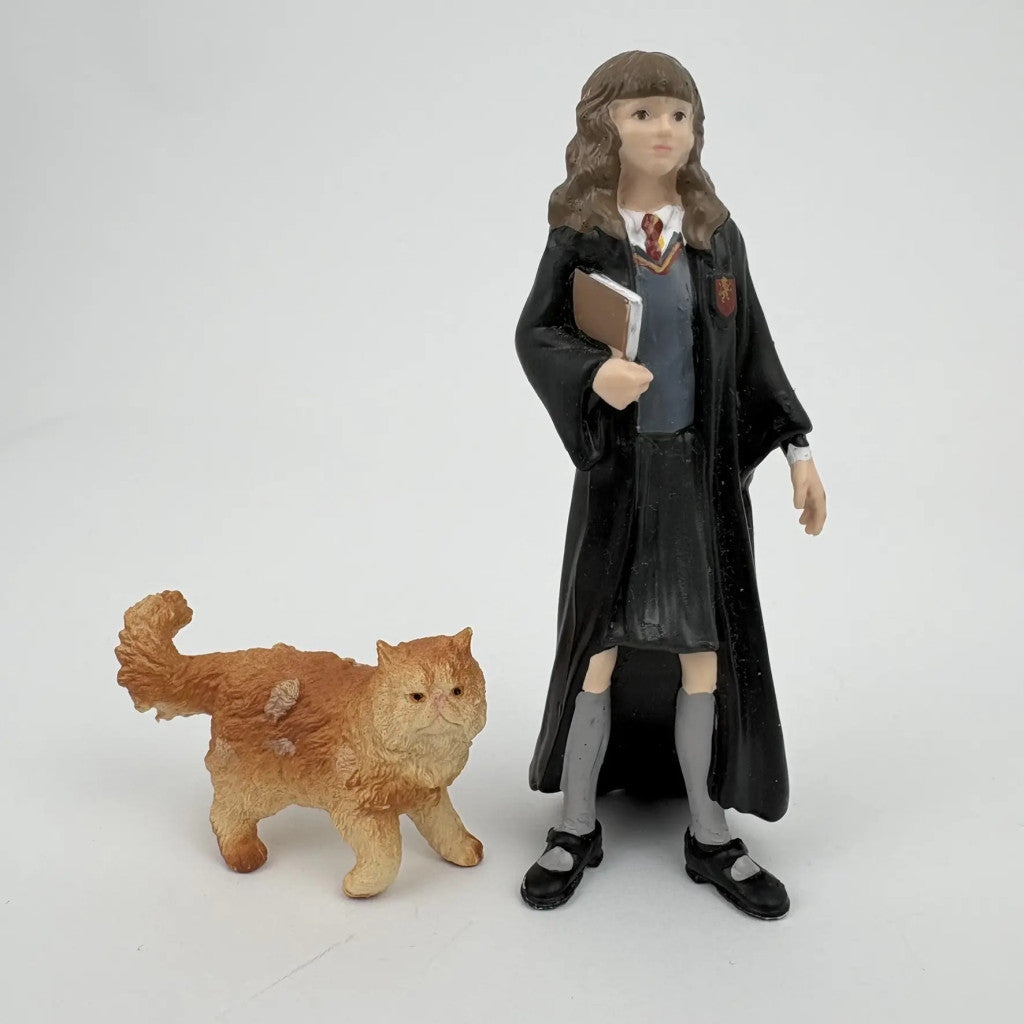 Schleich Harry Potter: Hermione Granger és Csámpás figura