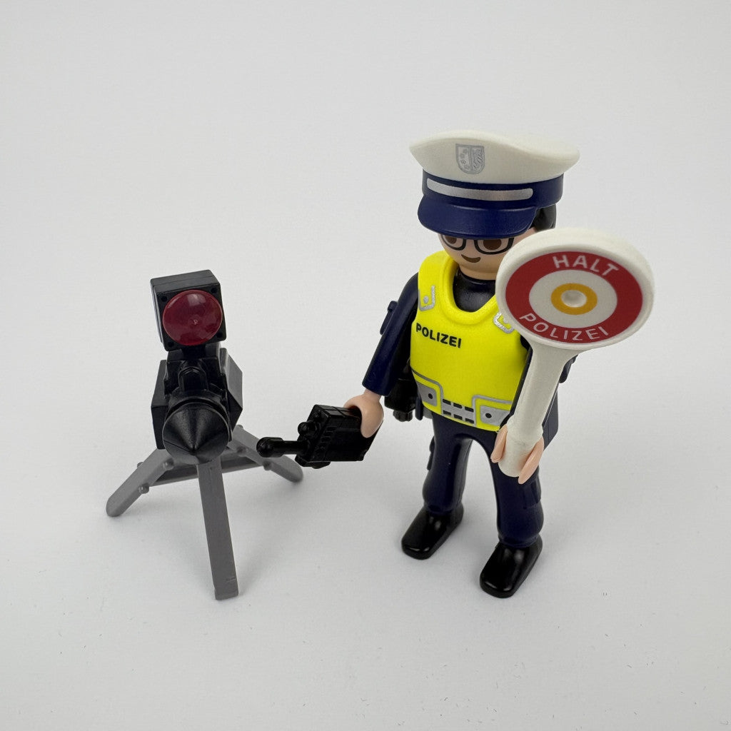Playmobil Special Plus 70304 Rendőr sebességmérővel