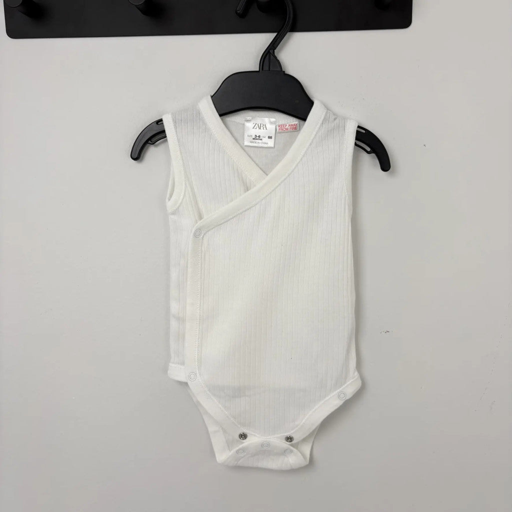 Zara fehér ujjatlan body 68