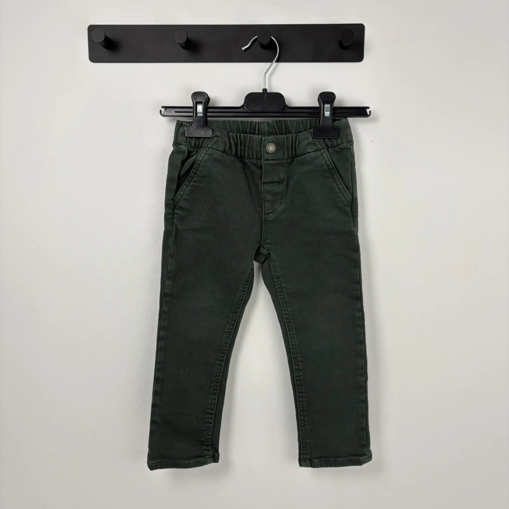 C&A Sötétzöld fiú farmernadrág (98)