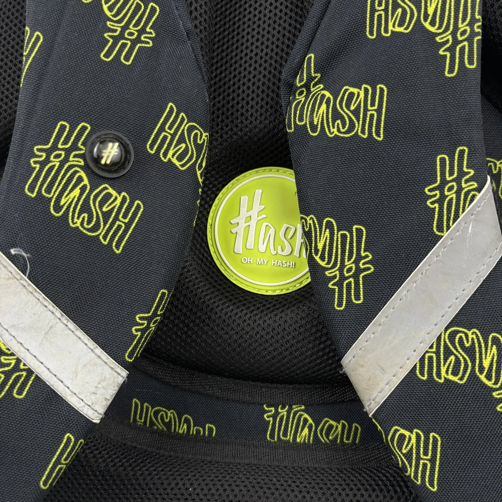 Hash ergonomikus iskolatáska fekete neon zöld
