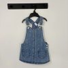 F&F pöttyös kantáros farmerruha 98