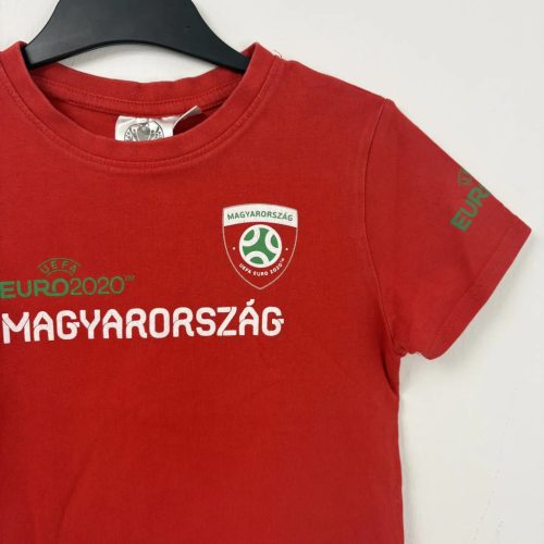 Piros UEFA EURO 2020 Magyarország póló, fiú (122-128)