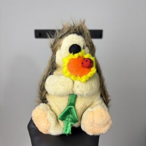 Puha süni plüss 19 cm